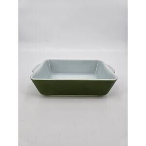 Vintage Pyrex Avocado Green Rectangular Baker – 2 Qt – 1960s–70s